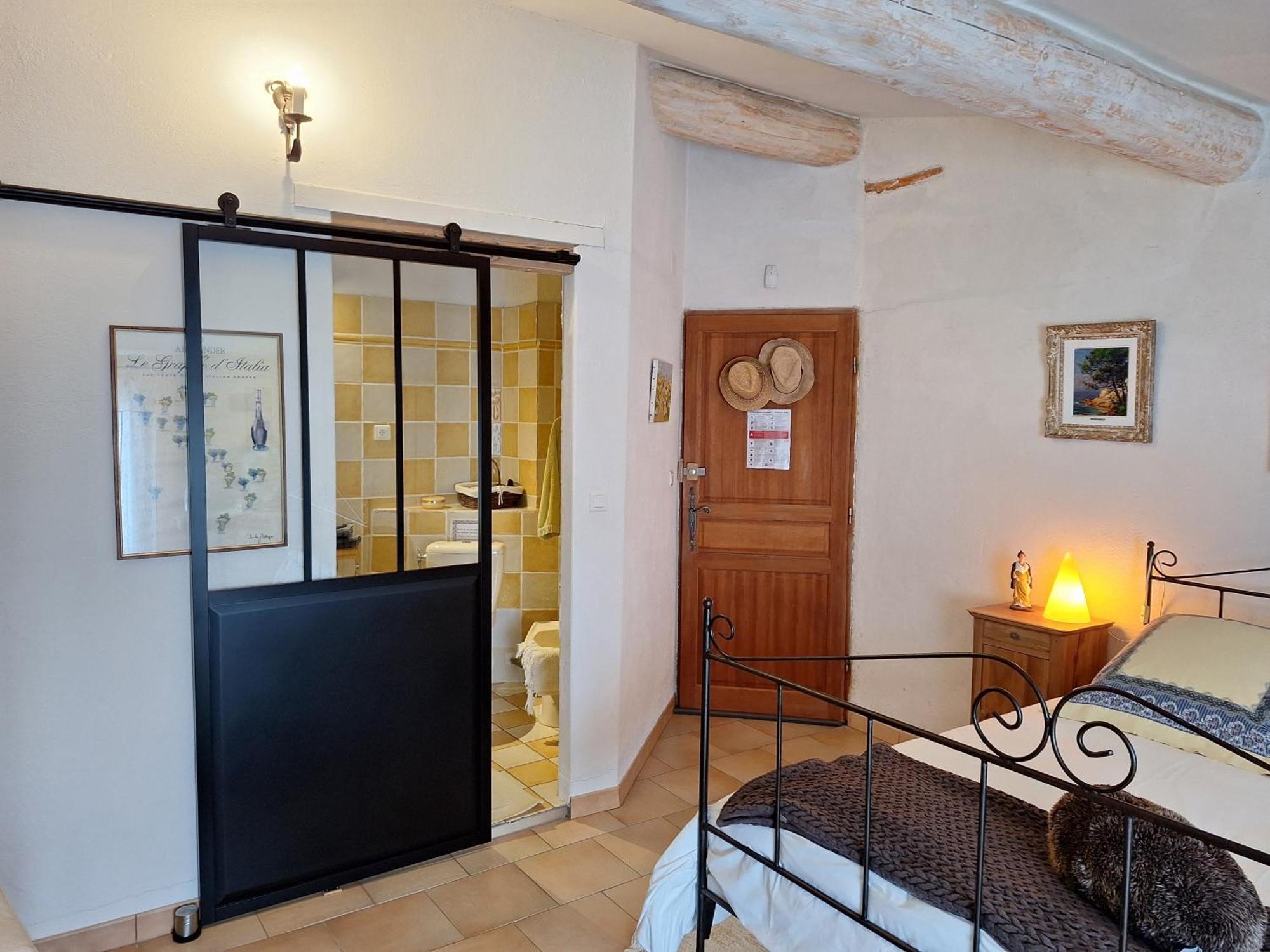 Clos Des Herissons - Chambres D'Hote - Piscine & Jardin Lauris Екстер'єр фото